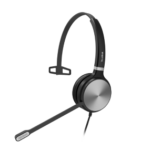 black earphone